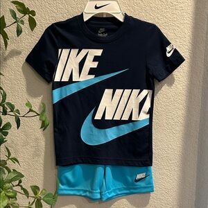 Nike Boys 2 Piece Outfit T-Shirt and Shorts